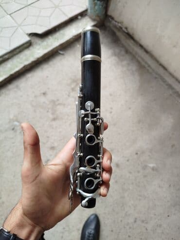 məktəbəqədər uşaqlar üçün testlər: B klarnet Nikel örtüklü gümüşü düymələr və ağzıq hissəsi ilə qara — 5