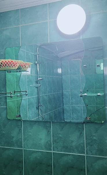 Güzgü Divar üçün, Hamam üçün
