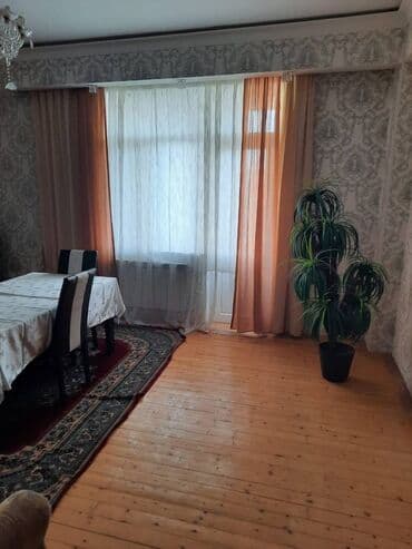 Yasamal rayonu,Qismət şadlıq sarayının yanı.15 mərtəbəli binanın,3-ci