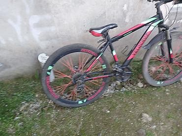 Velocruz dağ velosipedi - Çərçivə: yüngül alaşımlı, qara rəng