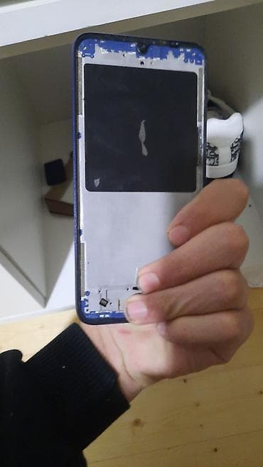 ev telfonu: Bir isleyir nomre yeri goturmur obir ekrani yoxdu zapcast kimi — 3