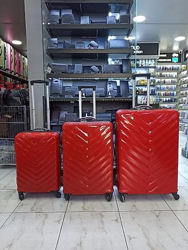 İdman və istirahət: Qırmızı səyahət çamadan dəsti - 3 ölçüdə sərt korpus çamadan: kiçik — 1