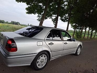 duman isiqlari: Mercedes-Benz C 200: 2 l | 1999 il Sedan — 5