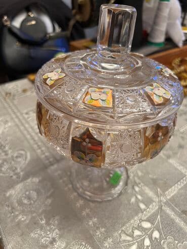 ad günü dekoru: Xrustal tezedir koribkada saxlanilib
Heresi 35 man
Bakallar 80 man — 4