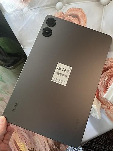 Redmi Pad Pro planşet Xüsusiyyətlər: - Korpus: metal, boz rəng, zərif