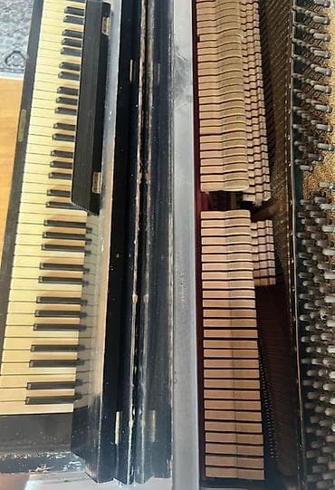 gitara sim: Upright pianino – “Belarus” (sovet istehsalı) Xüsusiyyətlər: - — 3