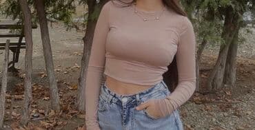 venum şort: Qadın uzunqol crop bluz - Rəng: bej/nüde ton - Model: dartılmış — 1