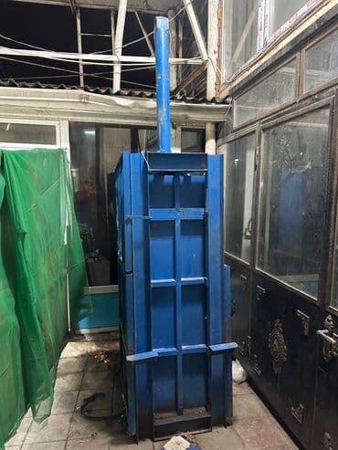 Пилы: Hidravlik tullantı presi (şaquli tip) - Metal konstruksiyalı, möhkəm — 1