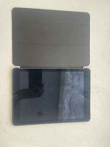 ipadlar: İpad Pro 9.7 İdeal veziyyetdedir her birşeyi işleyir demek olar yeni — 5