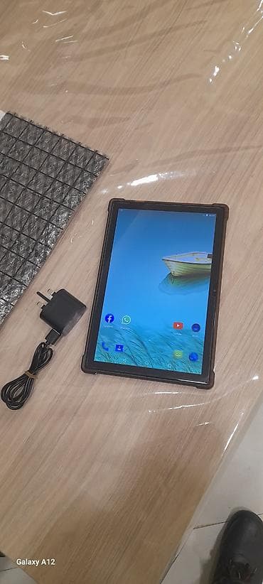 Salam 128yadam 8ram tam işlək vəzyətdə tək sim kartlıdı ustada olmayıb