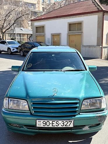 015 fara: Mercedes-Benz C-Class: 2.4 l | 1998 il Sedan — 7