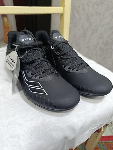 Turniklər və bruslar: Butslar Ölçü: 40 — 2