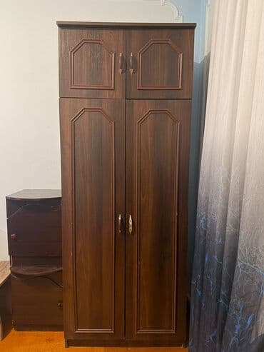 Rəflər: İşlənmiş, Açılan, 2 qapılı Düz dolab, Qarderob, paltar dolabı — 1