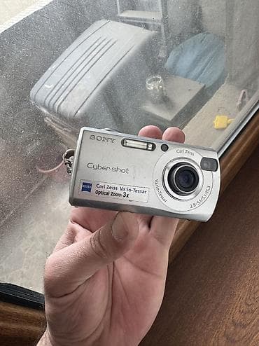 Fotokameralar: Sony Cyber-shot DSC-S40 reqemsal fotoaparat tam islekdir zerre qederde — 5