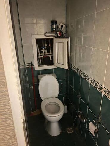 ehmedlide ev: Əhmədlidə Neapol dairəsində Qeneral Mehmandarov küçəsində 9 mertebeli — 9