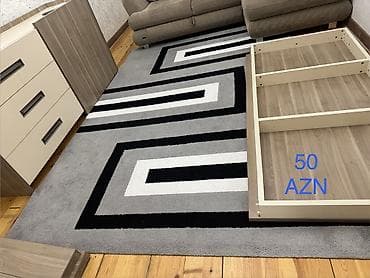 Güzgülər: Xalça Kredit yoxdur — 2