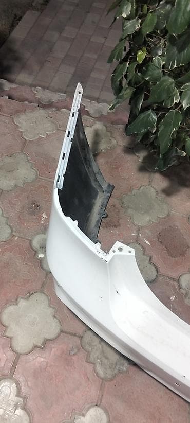 Ban, Kuzov hissələri: BMW 5 Series F10/F11 üçün arxa bamper - Rəng: ağ (boş korpus) - — 6