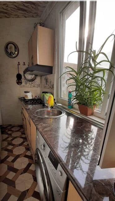 xacmaz ev: Bakı, 3 otaqlı, Köhnə tikili, m. Neftçilər, 65 kv. m — 3