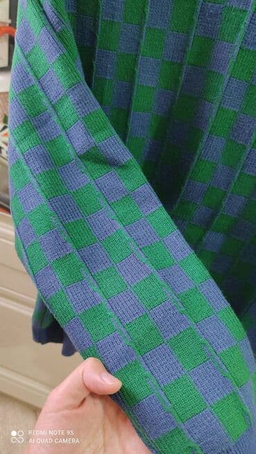 türkiyənin kişi cemperləri: Kişi üçün qalın kofta çox gözəl rəng tonu var.markadir.xl razmer.1 — 4