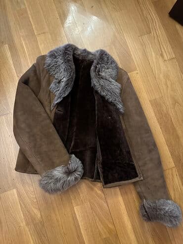 qadınlar üçün xəz palto: Dublyonka M razmere gedendi.
Qiymeti 60 azn — 3