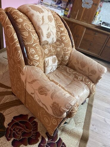 kohne divan aliram: Di̇van-kravat, İşlənmiş, Açılan, Bazasız, Parça, Çatdırılma yoxdur — 5