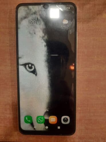 Redmi smartfon xx - Model: Redmi (arxa qapaqda “REDMI” loqosu)