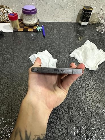 Мобильные телефоны и аксессуары: Samsung Galaxy S24 Ultra, цвет - Серый — 5