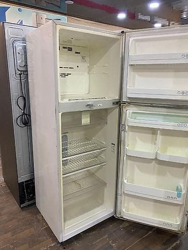 midea paltar yuyan: 2 qapılı Beko Soyuducu Satılır, rəng - Ağ, Dispenserli — 2