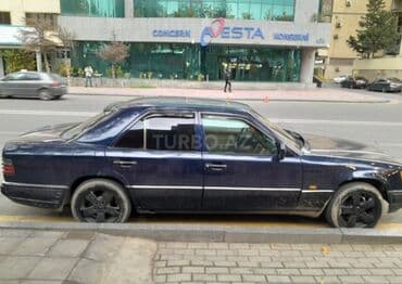 e 124: 111 Mator Qaz quraşdırılıb texpasportda qeyd olunub. Dəri salon — 4