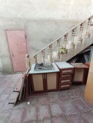 metbex moykası: Yaxşı vəziyyətdədir moykasi yoxdur başqa hər şey üstündədir dolaplarin — 6