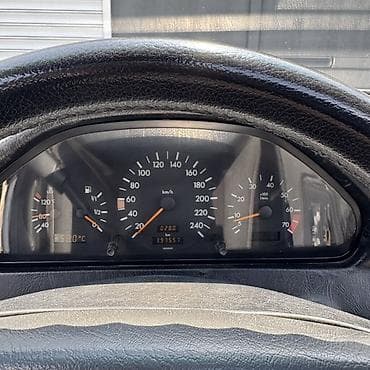 loreva reed diffuser: Mercedes-Benz C-Class: 2 l | 1994 il Sedan — 8