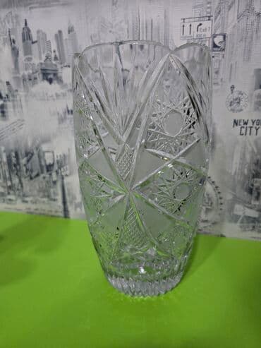 Süni güllər: Bir vaza, Xrustal — 2