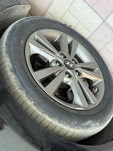 Hyundai orijinal yüngül lehimli disklər və şinlər dəsti - Markalı