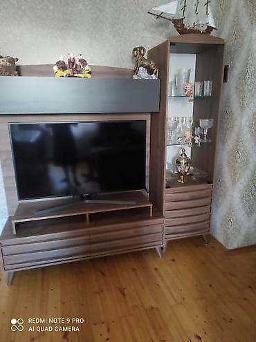 TV stendi və vitrinli modul dəsti - Material: ağac fakturalı lalafo.az -da TV stendi və vitrinli modul dəsti - Material: ağac fakturalı