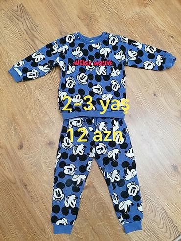 комплект: Uşaq dəstləri 2-3 dəfə geyinilib eyni təzə kimidi Qiymətinden çox — 1