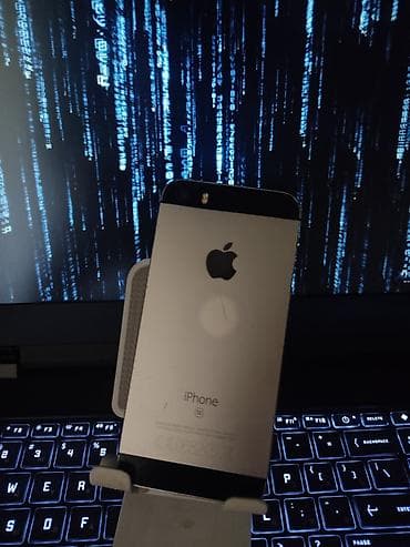 IPhone SE, 32 GB, Qara — 9