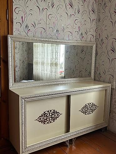 ag mebel destleri: Б/у, Сервант, Азербайджан — 3