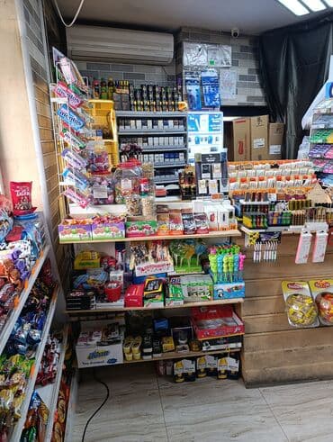 korpu mərasim evi: 8 noyabr prospektində, Gənclik parkına yaxın ərazidə, Gəncə prospekti — 12