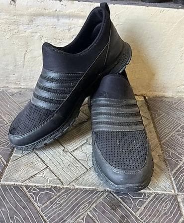 Мужская обувь: Qara rəngli kişilər üçün slip-on idman ayaqqabısı - Rəng: qara - Üst — 2