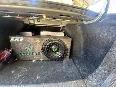 Maşın üçün tam audio sistemi - Subwoofer: Deaf Bonce Machete