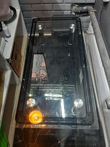 şuşə stol: Düz masa, Açılmayan, Təkərsiz, Şüşə, Zəmanətsiz — 1