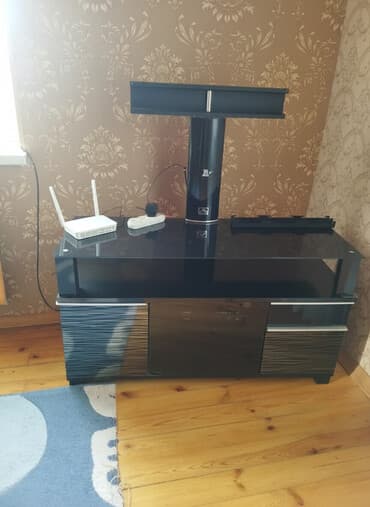 круглый стол трансформер: Б/у, Прямой ТВ стенд, С полками, Стеклянный — 1