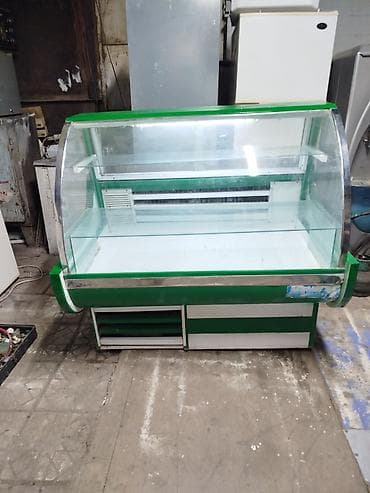 Sürgülü şüşə vitrinli soyuducu tezgah - Ön tərəfi əyri şüşəli vitrin