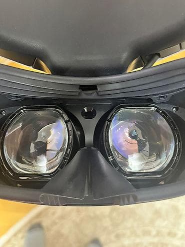 PS4 (Sony PlayStation 4): Təcili satıldığı üçün qiymət münasib qoyulub. Vəziyyəti: İdeal (yeni — 5