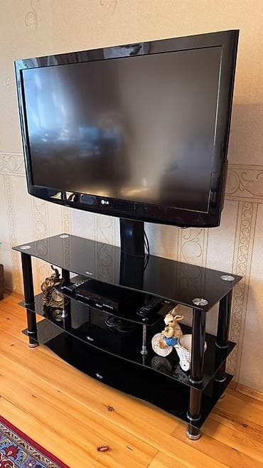 televizor pastavka lari: Düz TV altlığı, Polkalı, Şüşəli — 2