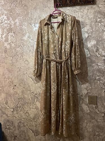 Qadın uzun don - Rəng: açıq qəhvəyi/boz-bej tonlarında - Naxış: xırda