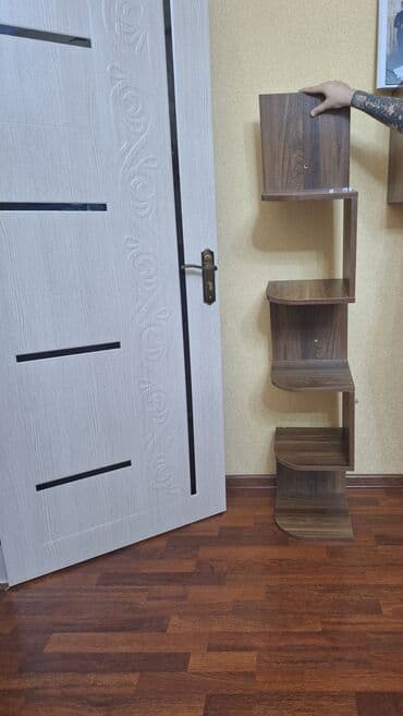 Rəflər: Dekorativ rəf, Corner shelf — 1