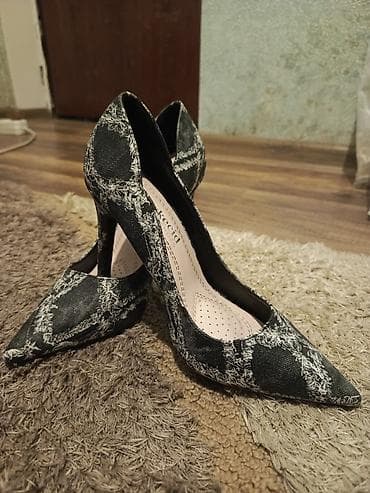 bemsa ayaqqabı: Yenidir geyinilmeyib. Qadın klassik tufliləri – incə burunlu, nazik — 1