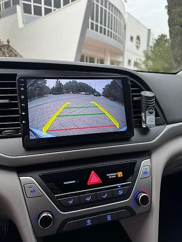 hyundai 4500: Hyundai Elantra: 0.2 l | 2018 il Sedan — 8