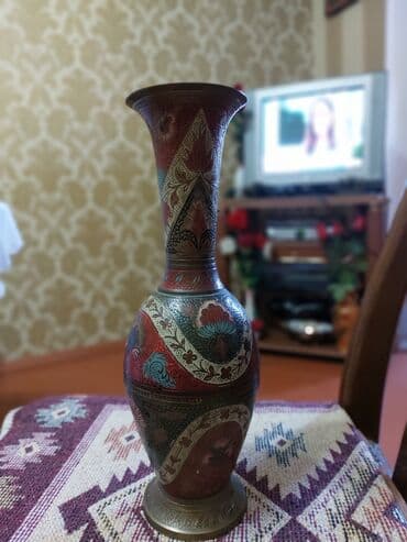 Süni güllər: Vazalar — 1